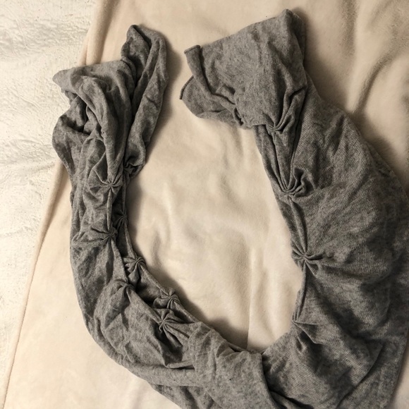 Scarf - Picture 1 of 4